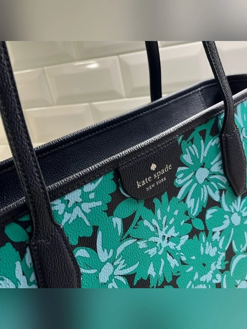 Kate Spade New York Tri Color Floral Tote – Limited Edition (style K7391)